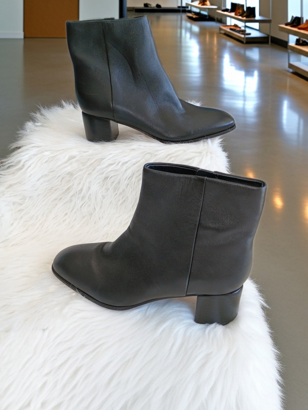 New Vince Black Buttery Soft Leather Mid-Heel Ankle Square Toe Booties 7.5M